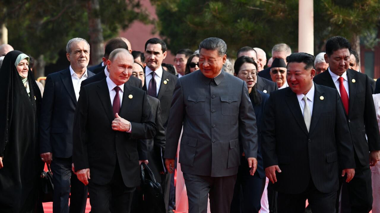 Parada ushtarake në Kinë: Xi, Putin e Kim Jong Un bashkë në Pekin, sfidojnë botën